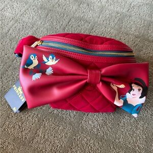 Snow White loungefly Fanny pack